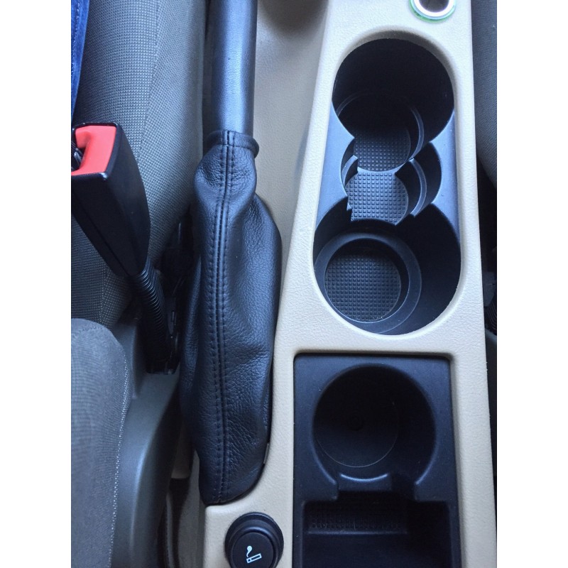 Gear Handbrake Gaiter For Land Rover Freelander LR2 04-14 – Black Leather