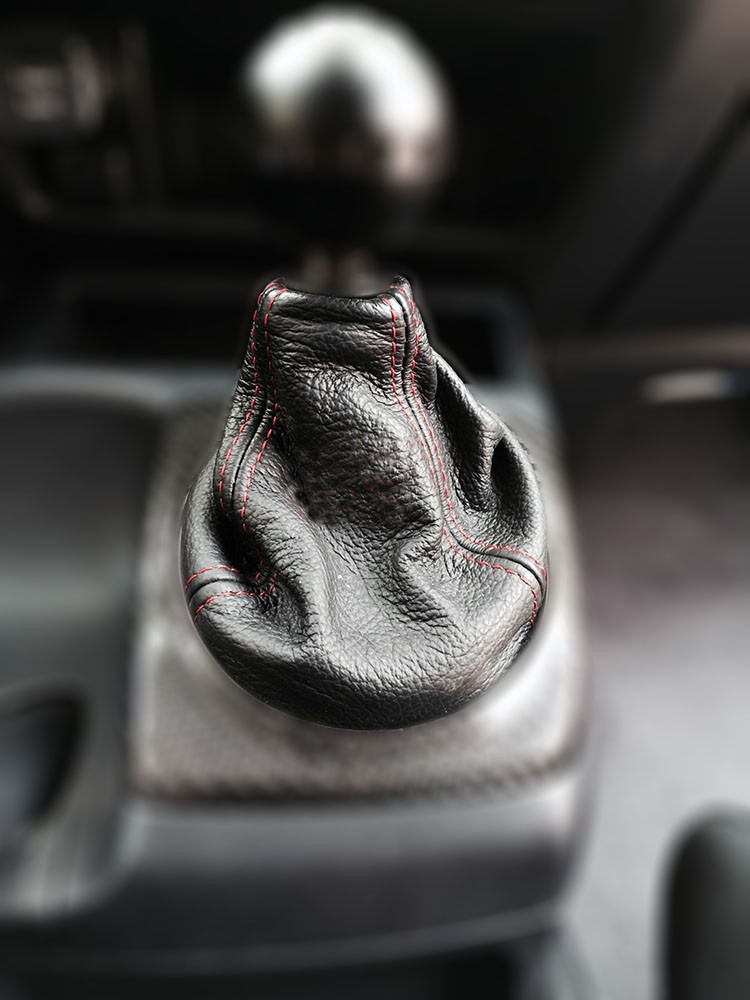 RED STITCH AUTO AUTOMATIC LEATHER GEAR GAITER FITS FORD MONDEO MK4 IV 07-14